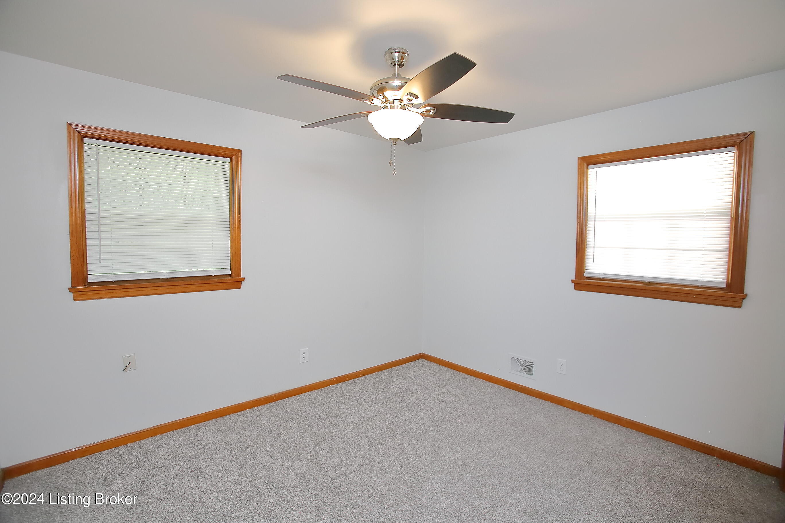 9613 Fairground Road Louisville, KY 40291 - Photo 24 of 53 Bedroom 2