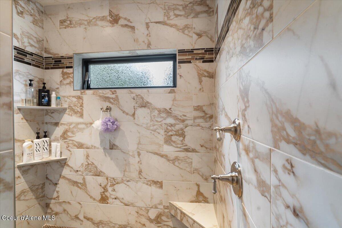 3544 East Winray Drive Hayden, ID 83835 - Photo 29 of 73 37-Primary shower