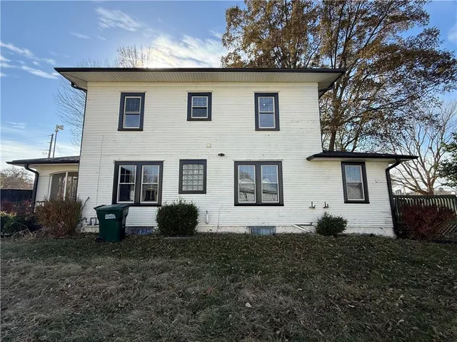 $169,900 | 101 Buttermilk Station Road, East Lynne, MO 64743