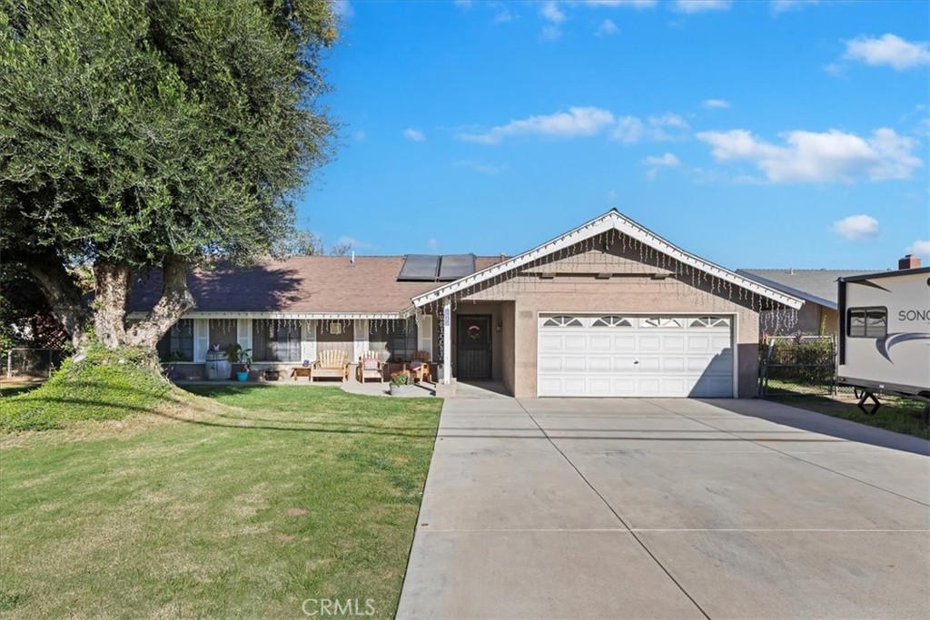 1441 Fifth Street Norco, CA 92860 - Photo 4 of 72 a view of a house with a yard