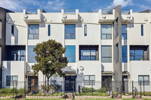 $575,000 | 1316 West Dallas Street, Houston, TX 77019