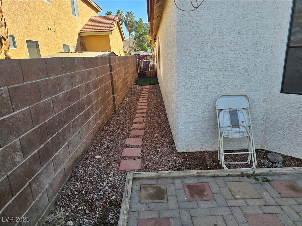 1747 Raspberry Hill Road Las Vegas, NV 89142 - Photo 20 of 23