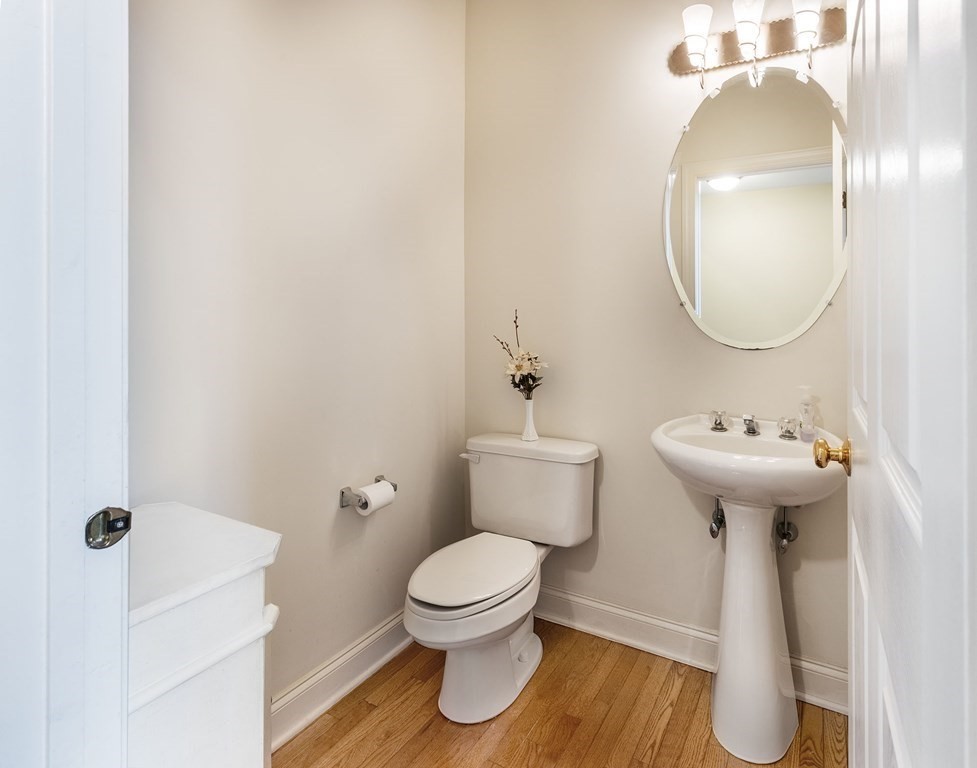 37 Greenwood Road Hopkinton, MA 01748 - Photo 17 of 40 Gallery Image 17