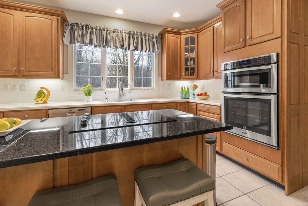 37 Greenwood Road Hopkinton, MA 01748 - Photo 3 of 40 Gallery Image 3