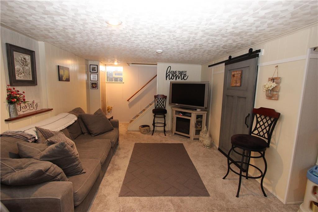 217 Barbara Drive McKees Rocks, PA 15136 - Photo 20 of 39 Gallery Image 20
