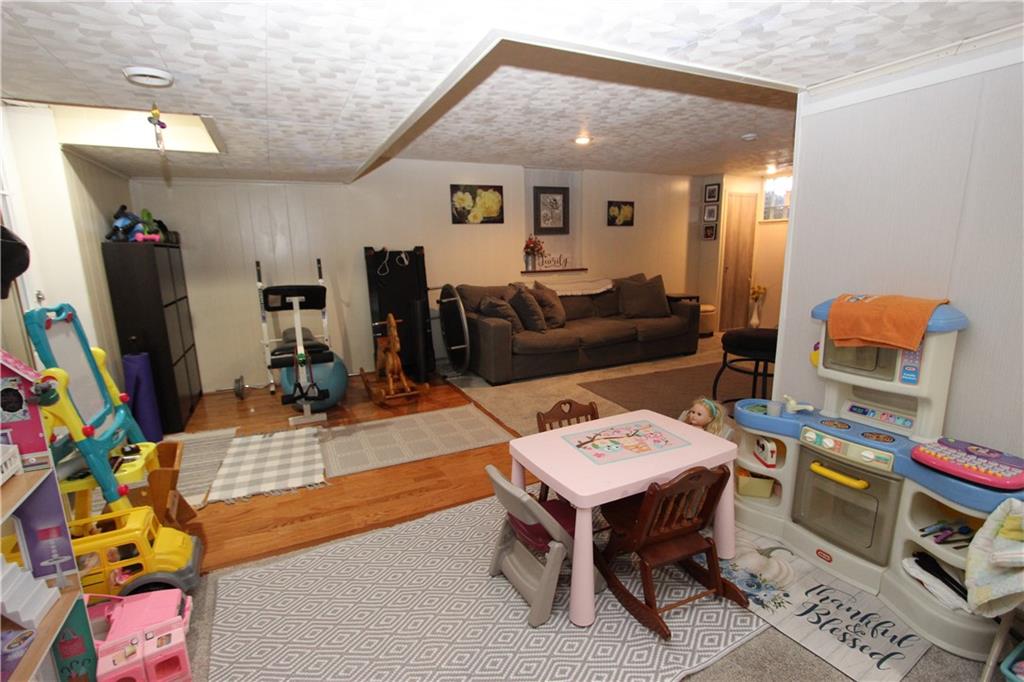 217 Barbara Drive McKees Rocks, PA 15136 - Photo 21 of 39 Gallery Image 21