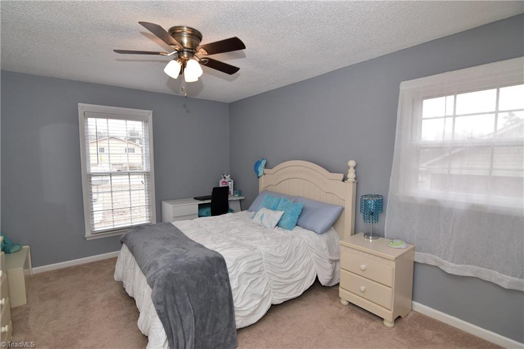 4300 Lormar Road Greensboro, NC 27406 - Photo 20 of 30 Third bedroom