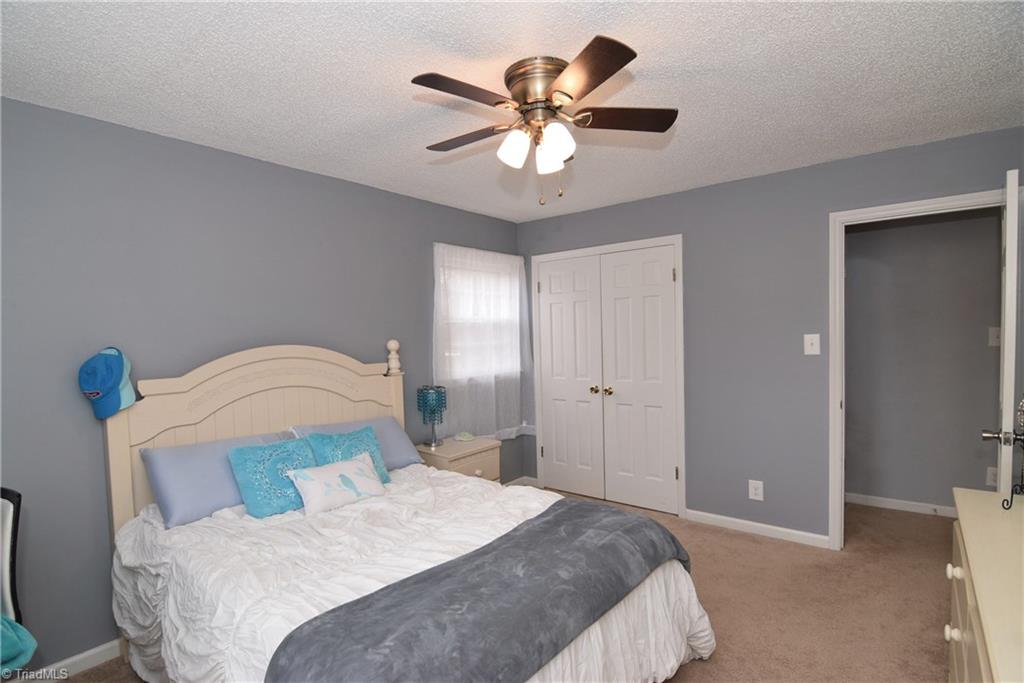 4300 Lormar Road Greensboro, NC 27406 - Photo 21 of 30 Main level third bedroom