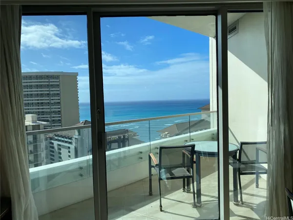 $3,000 | 223 Saratoga Road, Unit 2316, Honolulu, HI 96815