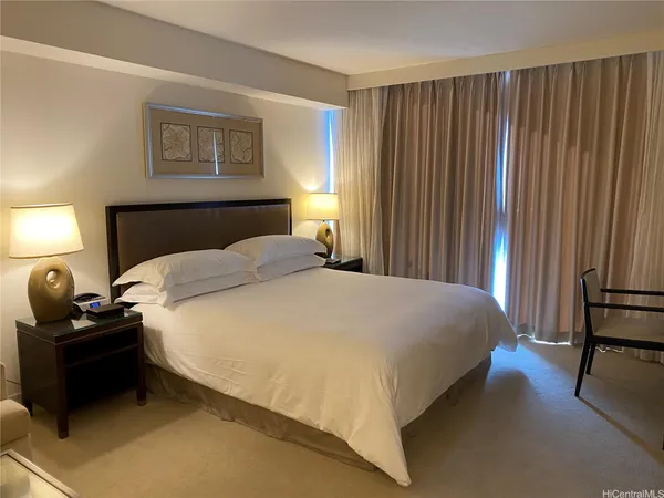 $3,000 | 223 Saratoga Road, Unit 2316, Honolulu, HI 96815