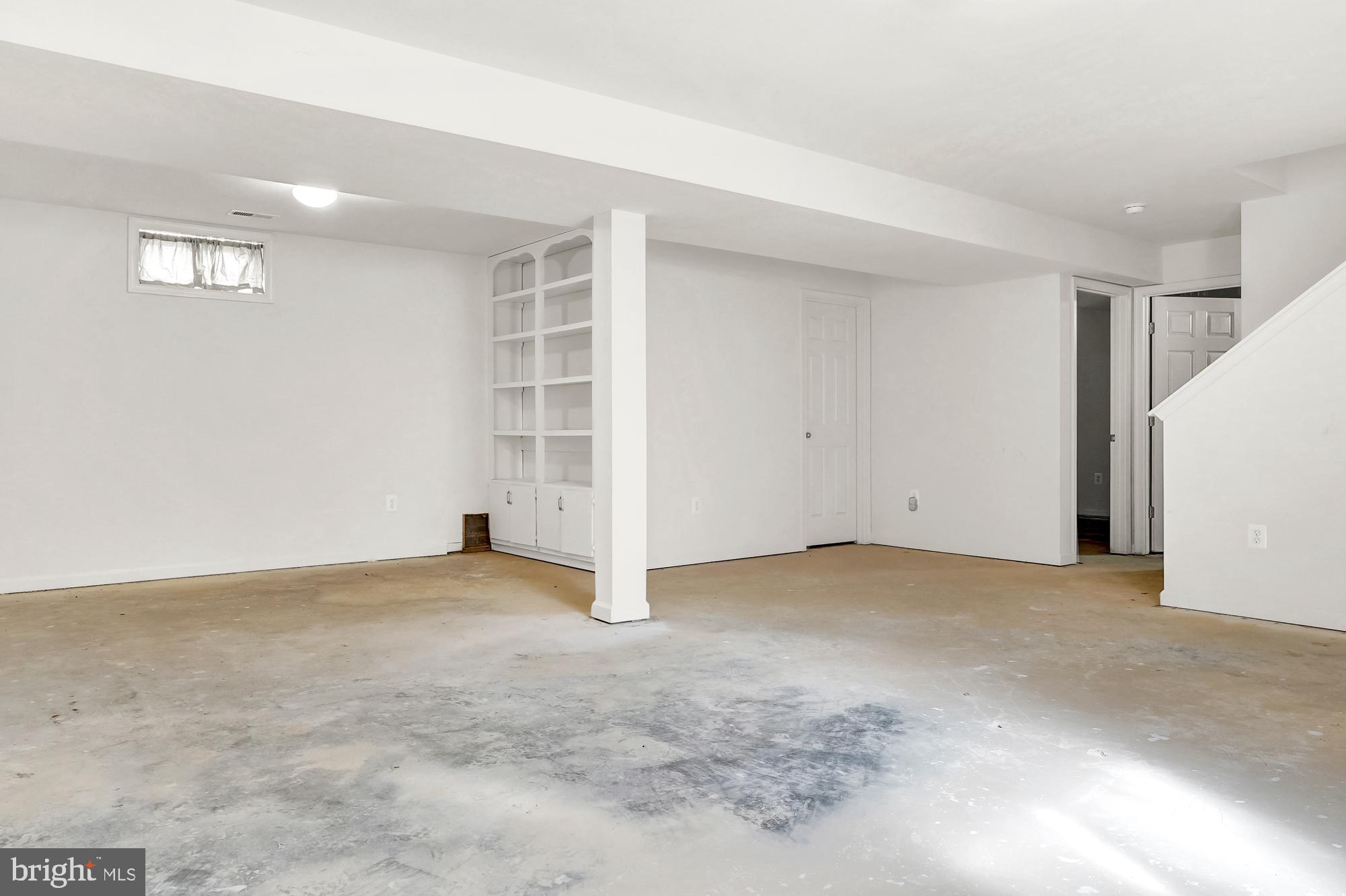 708 MacDill Road Baltimore, MD 21220 - Photo 30 of 34 Lower level family room