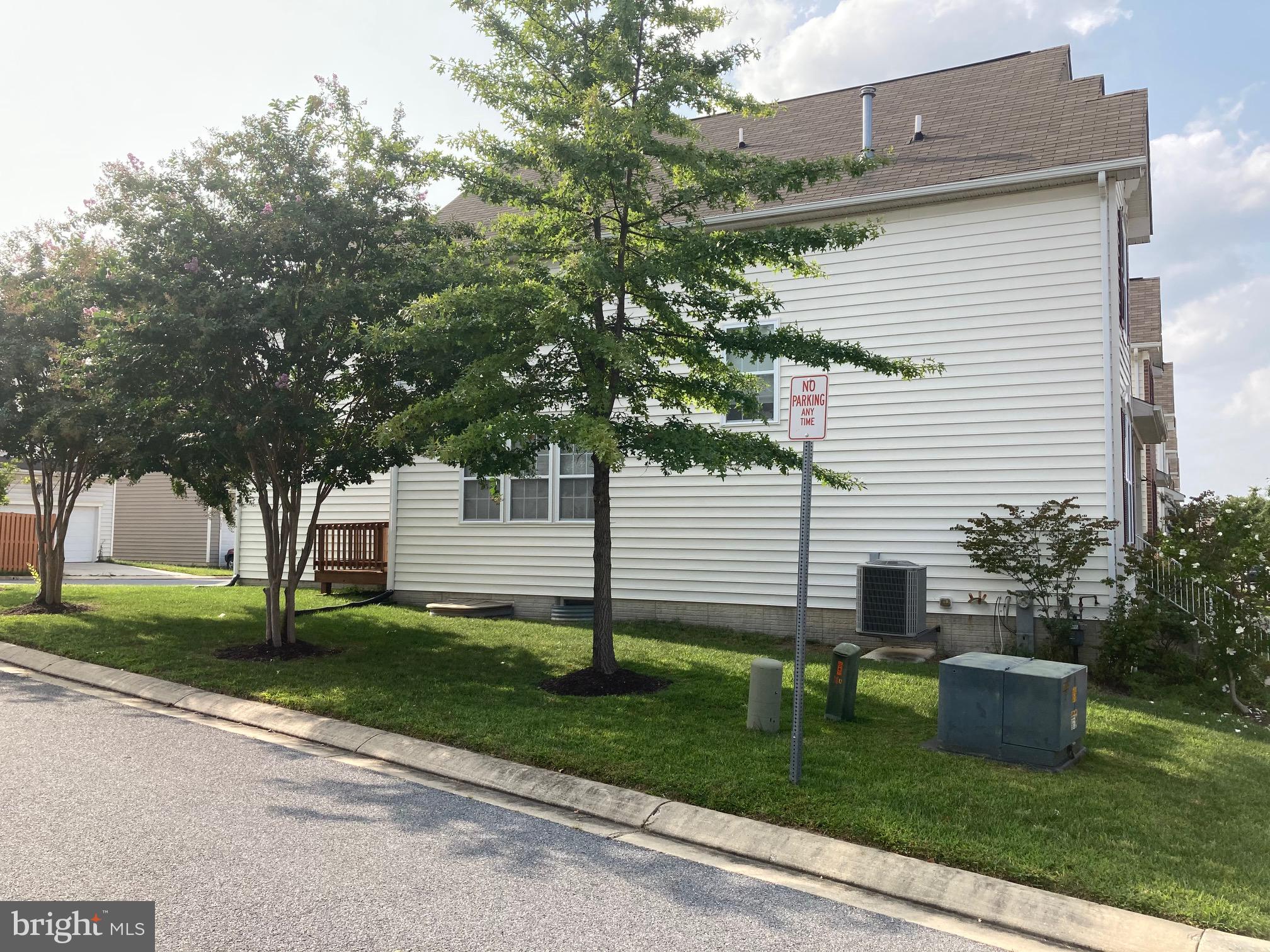 708 MacDill Road Baltimore, MD 21220 - Photo 31 of 34 Side View