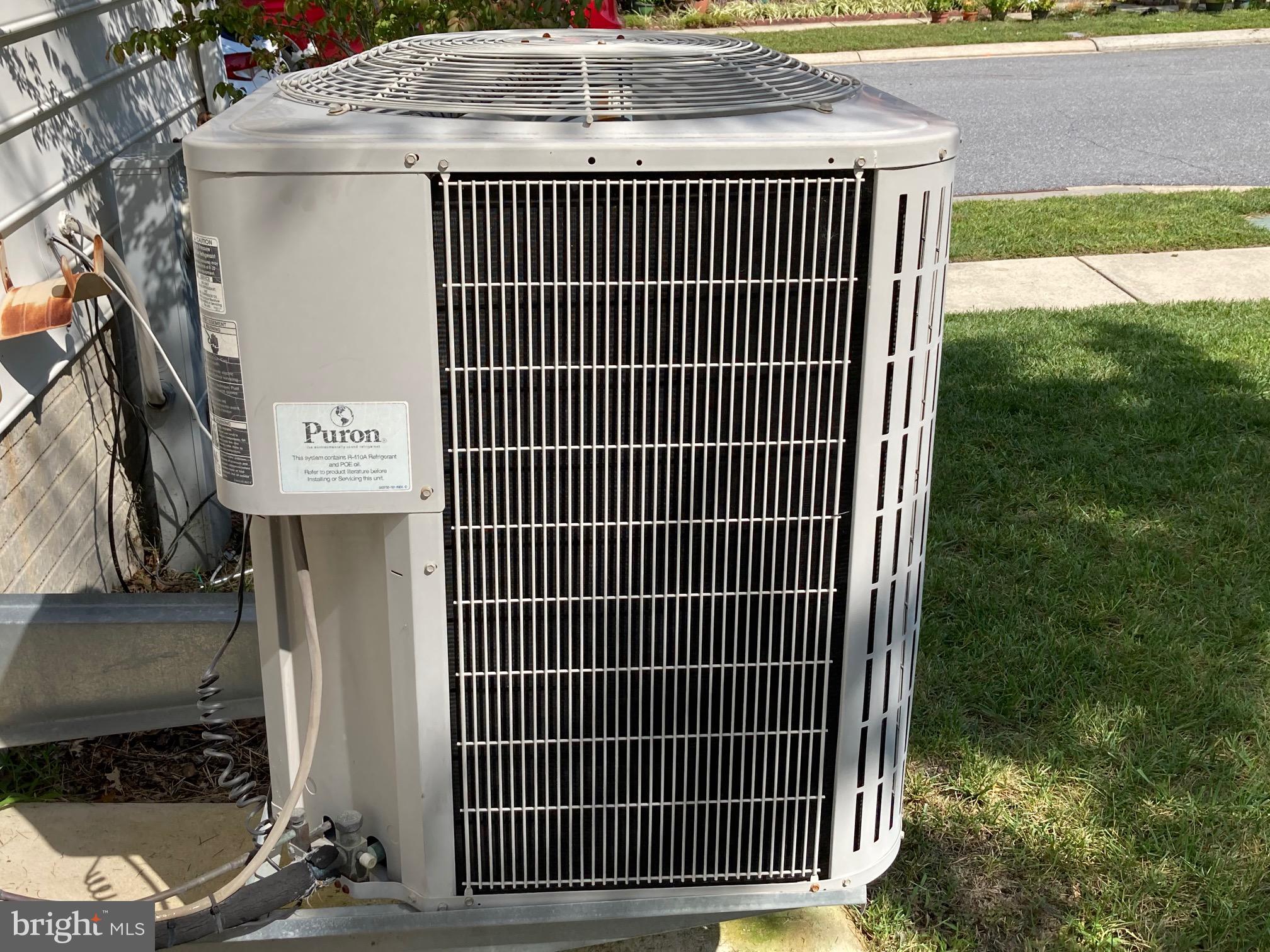708 MacDill Road Baltimore, MD 21220 - Photo 34 of 34 HVAC compressor