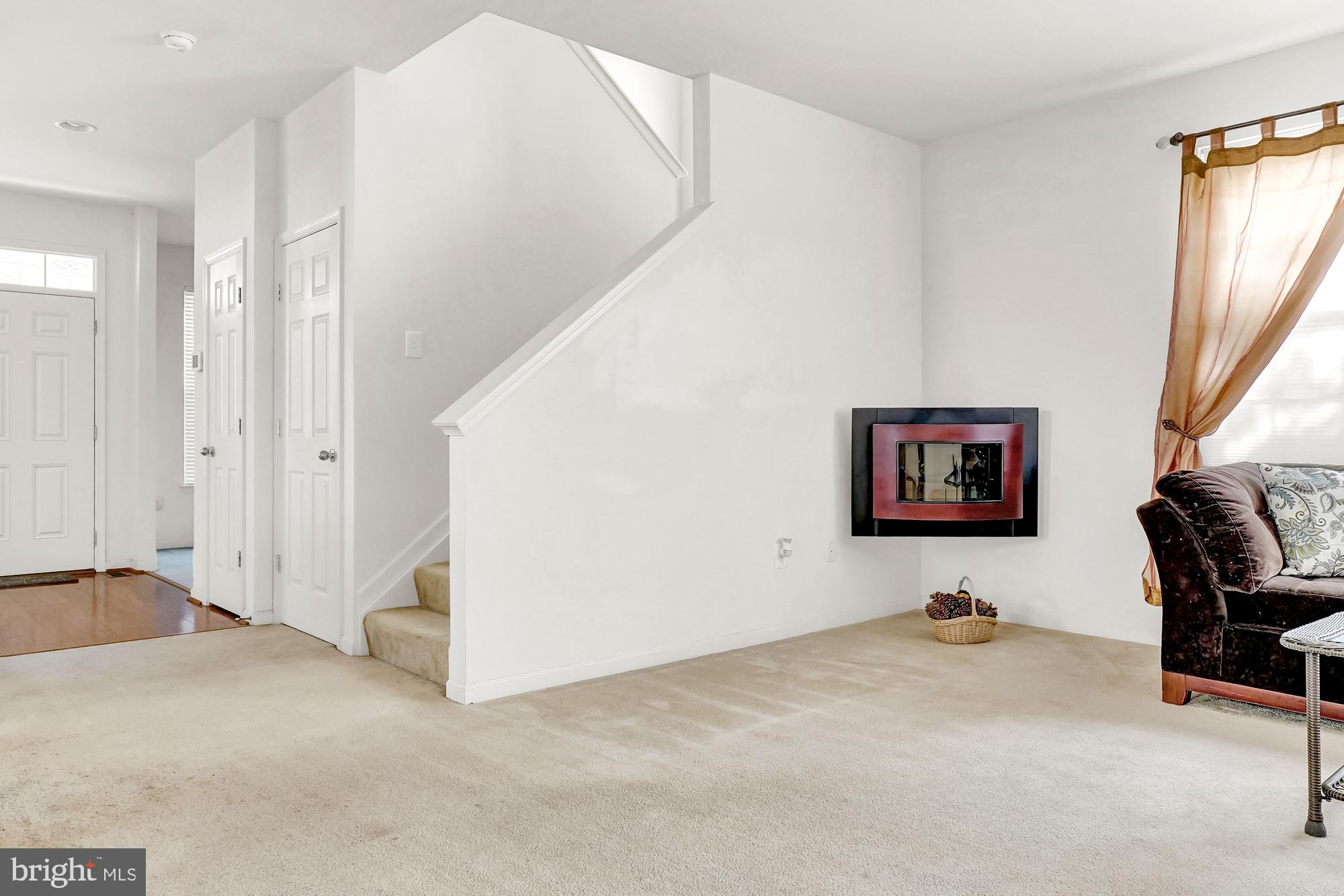 708 MacDill Road Baltimore, MD 21220 - Photo 7 of 34 Family Room