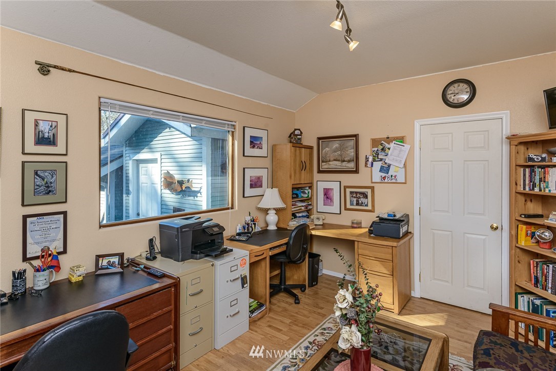 4331 Waldrick Road Southeast Olympia, WA 98501 - Photo 27 of 40 Gallery Image 27
