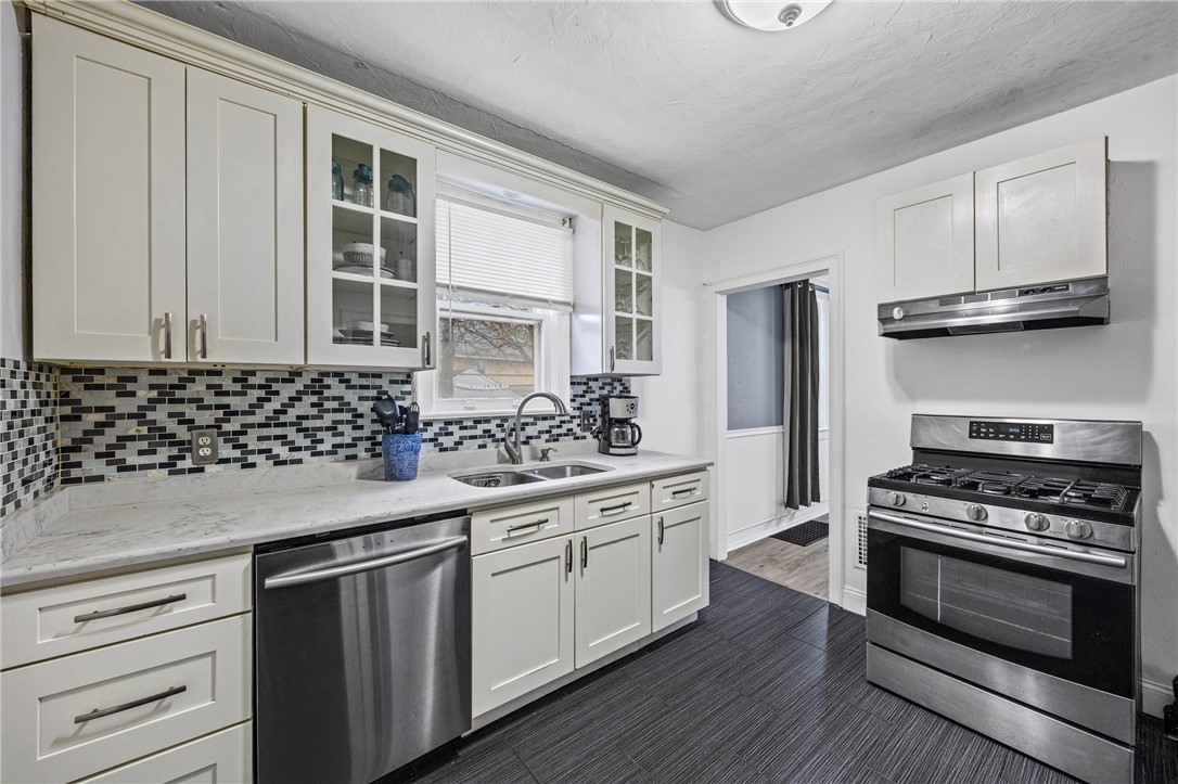 106 Dorset Street Rochester, NY 14609 - Photo 13 of 30