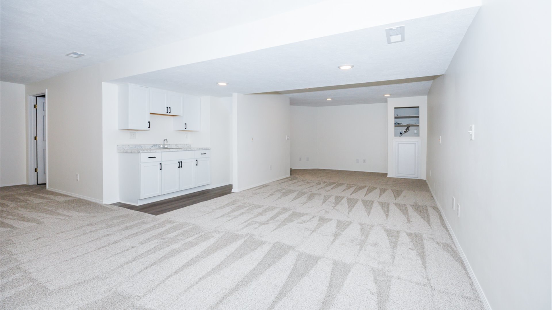 38 Rounds Road Bloomington, IL 61704 - Photo 25 of 30 Gallery Image 25