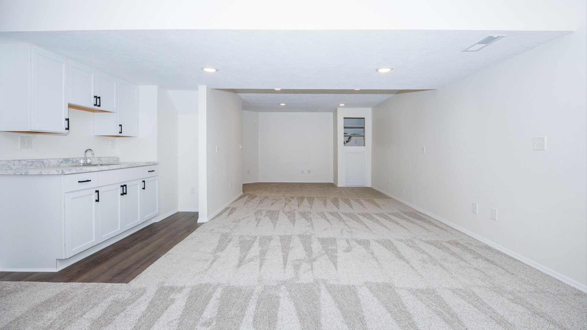 38 Rounds Road Bloomington, IL 61704 - Photo 26 of 30 Gallery Image 26