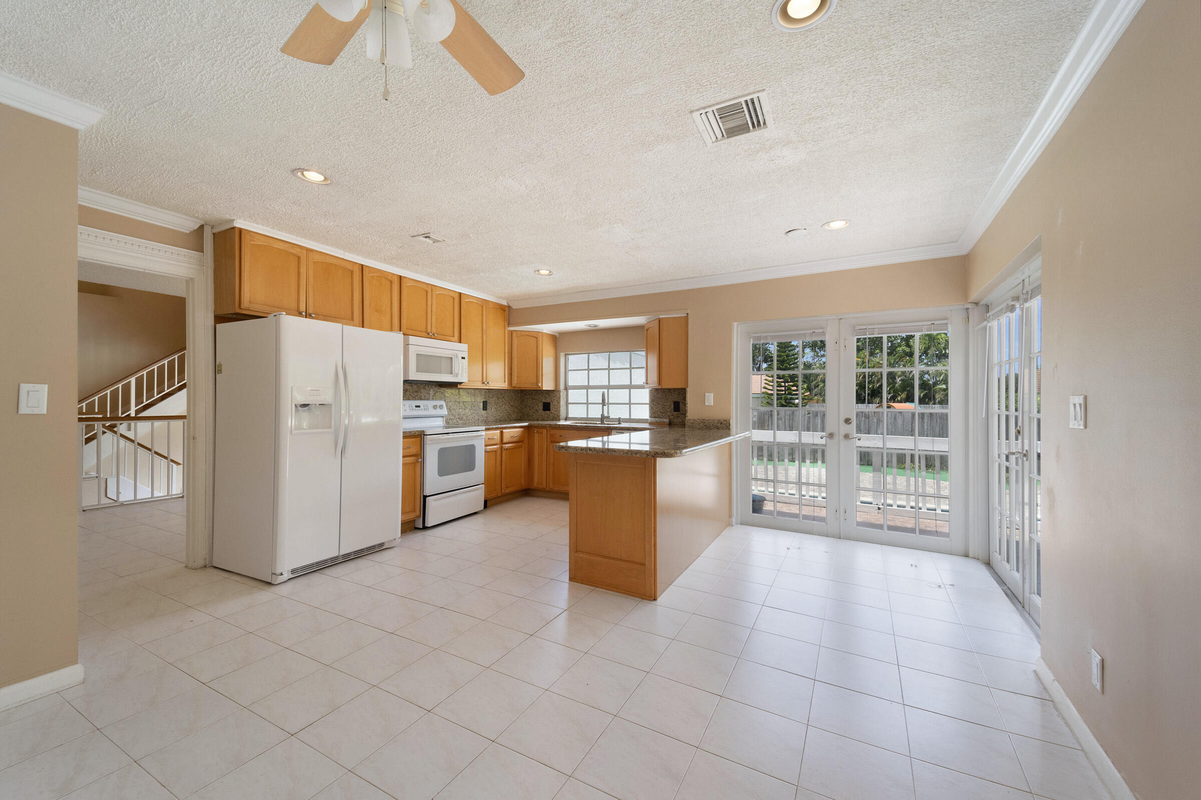 6537 Pond Apple Road Boca Raton, FL 33433 - Photo 6 of 18 6537 pond apple lane Jul 2021-41