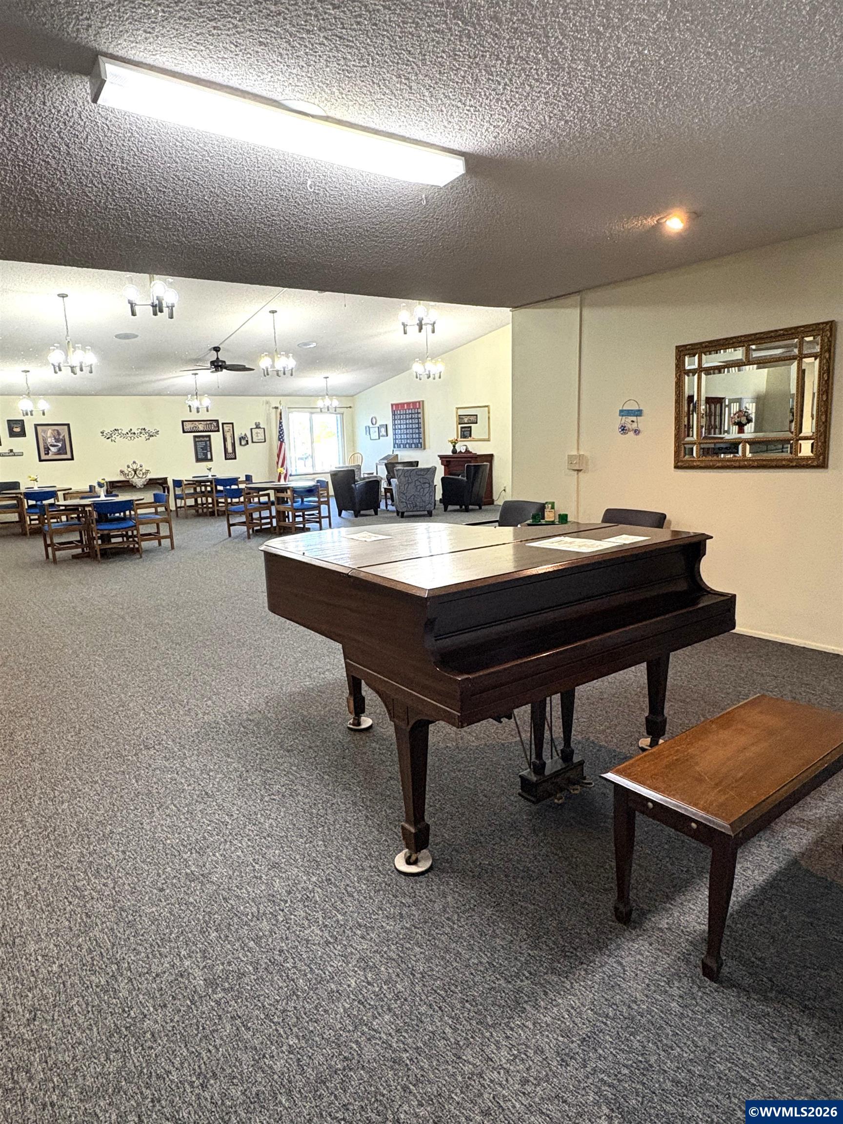 950 Evergreen Road, Unit 311 Woodburn, OR 97071 - Photo 14 of 15