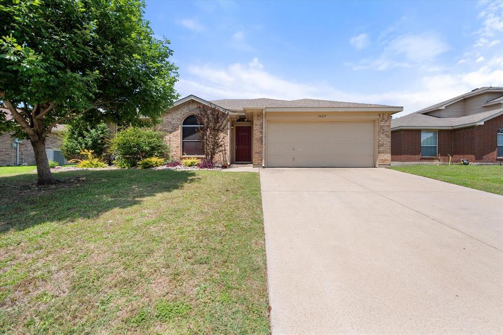 3429 Newgate Street Midlothian, TX 76065 - Photo 2 of 28