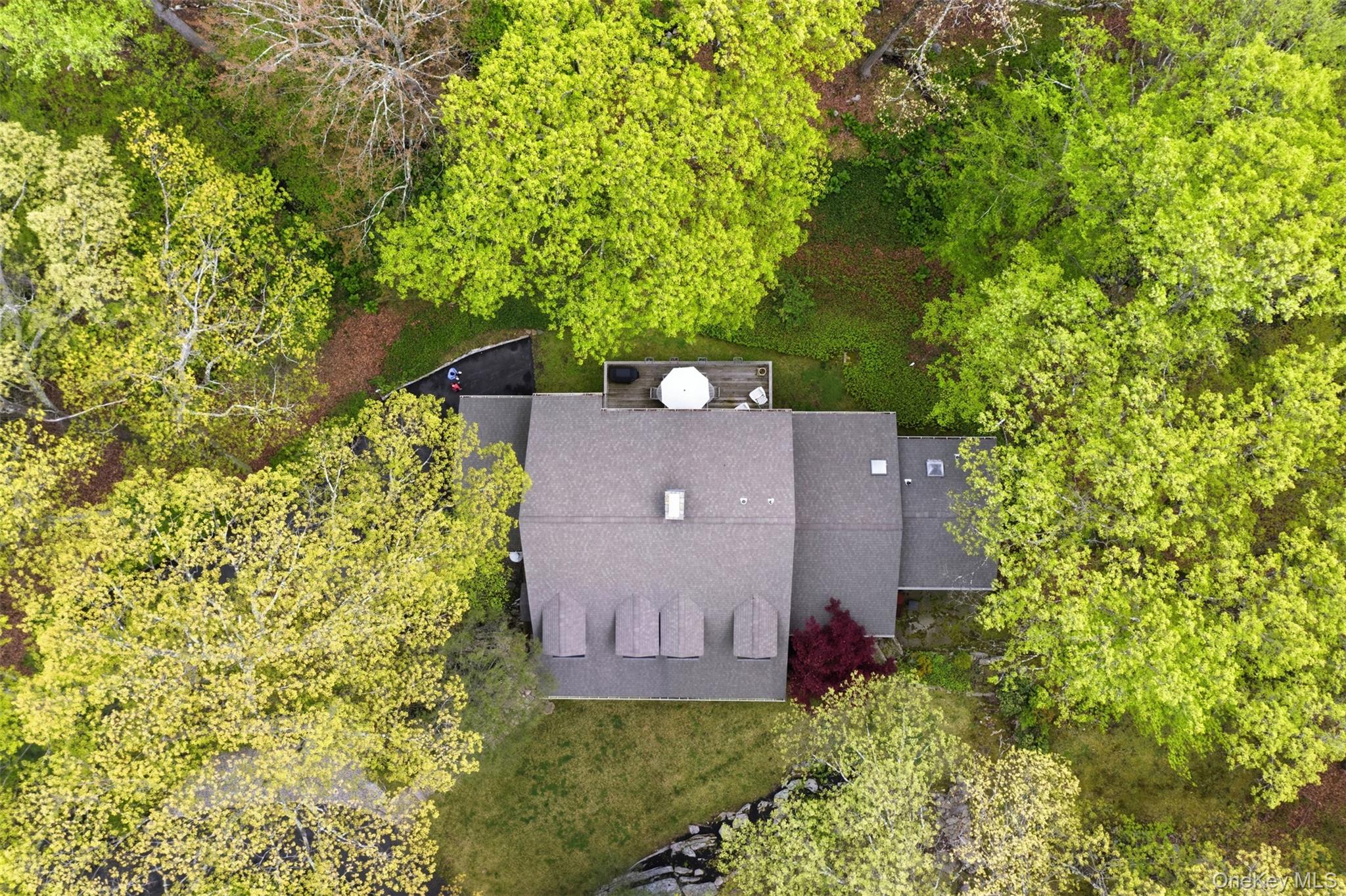 29 East Kinnicut Road Pound Ridge, NY 10576 - Photo 5 of 45