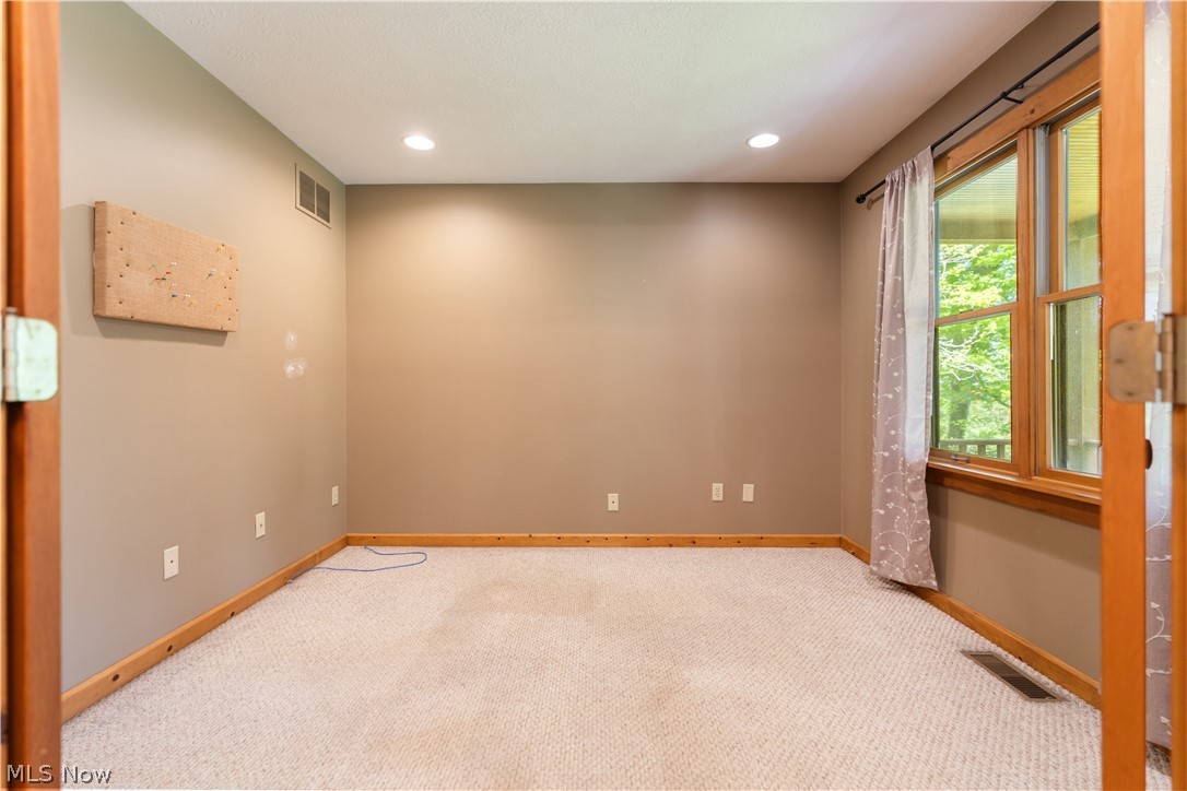 14959 Doylestown Road Doylestown, OH 44230 - Photo 16 of 48