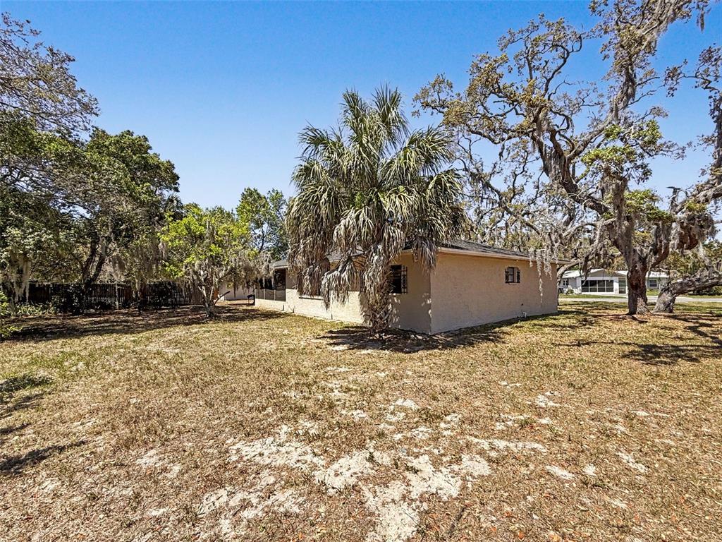 6496 Jamaica Road Spring Hill, FL 34606 - Photo 36 of 40