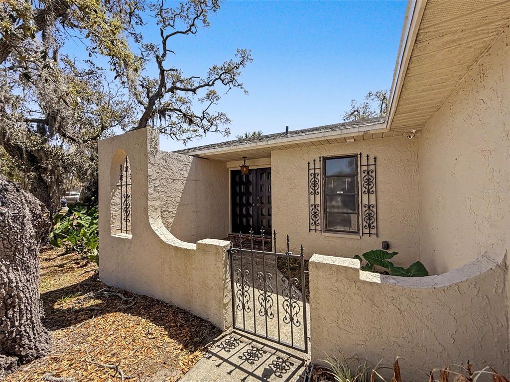 6496 Jamaica Road Spring Hill, FL 34606 - Photo 5 of 40