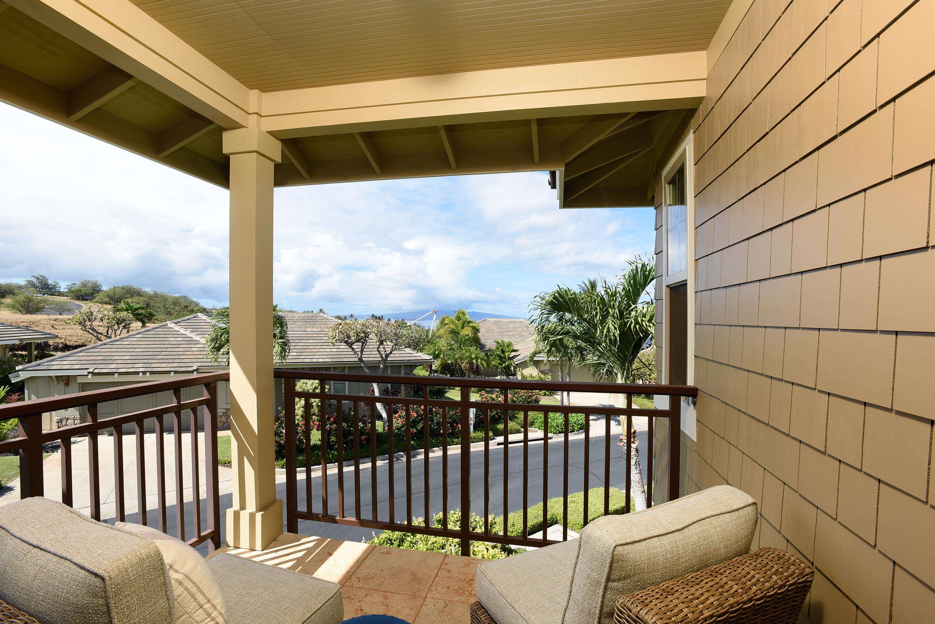 71 Poailani Place, Unit 14 Kihei, HI 96753 - Photo 21 of 23 a view of a chair in the roof deck