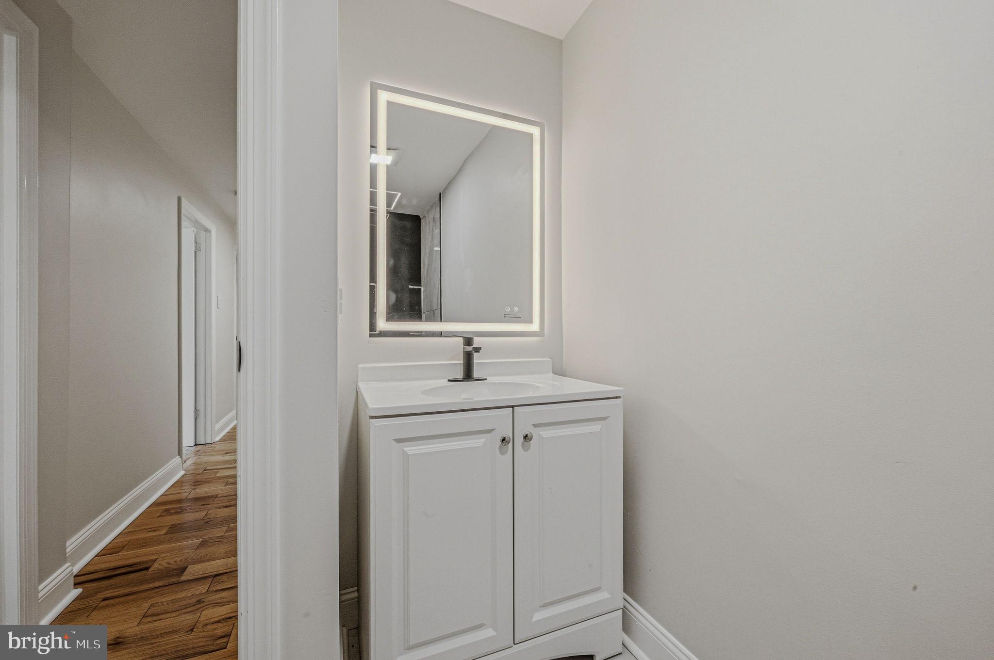 421 Poplar Street Sharon Hill, PA 19079 - Photo 25 of 35