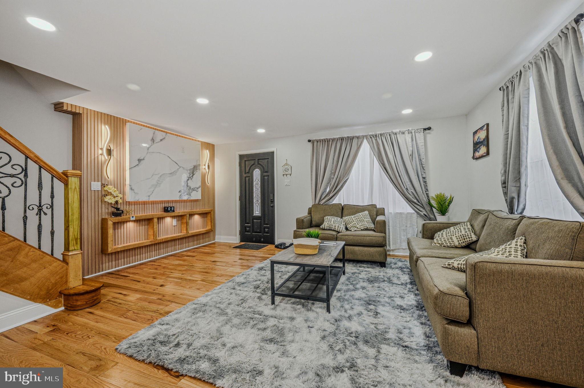 421 Poplar Street Sharon Hill, PA 19079 - Photo 4 of 35