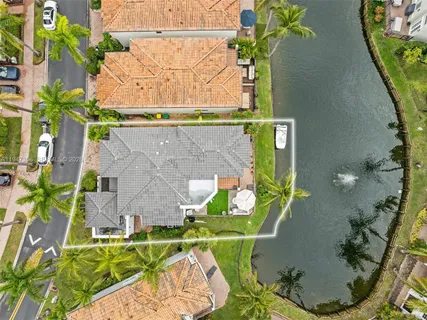 $1,899,000 | 20920 Northeast 32nd Avenue, Aventura, FL 33180