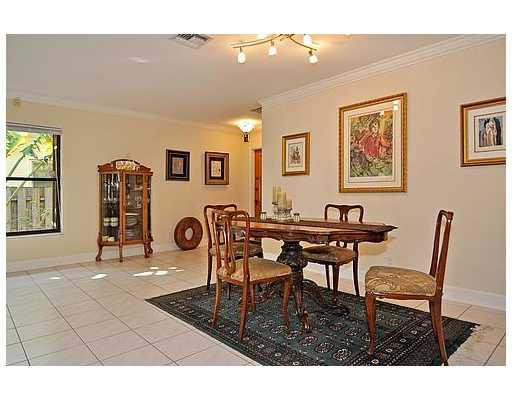 104 South Gordon Road Fort Lauderdale, FL 33301 - Photo 8 of 16 Dining Room