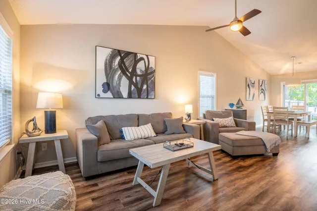 $3,000 | 907 Brewster Lane, Wilmington, NC 28412