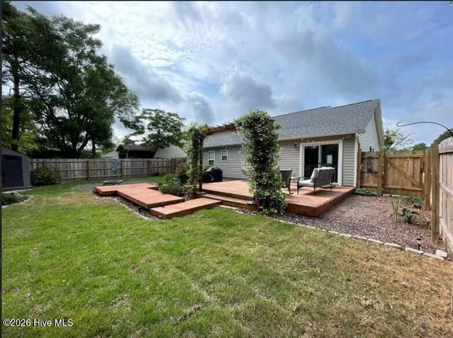 $3,000 | 907 Brewster Lane, Wilmington, NC 28412