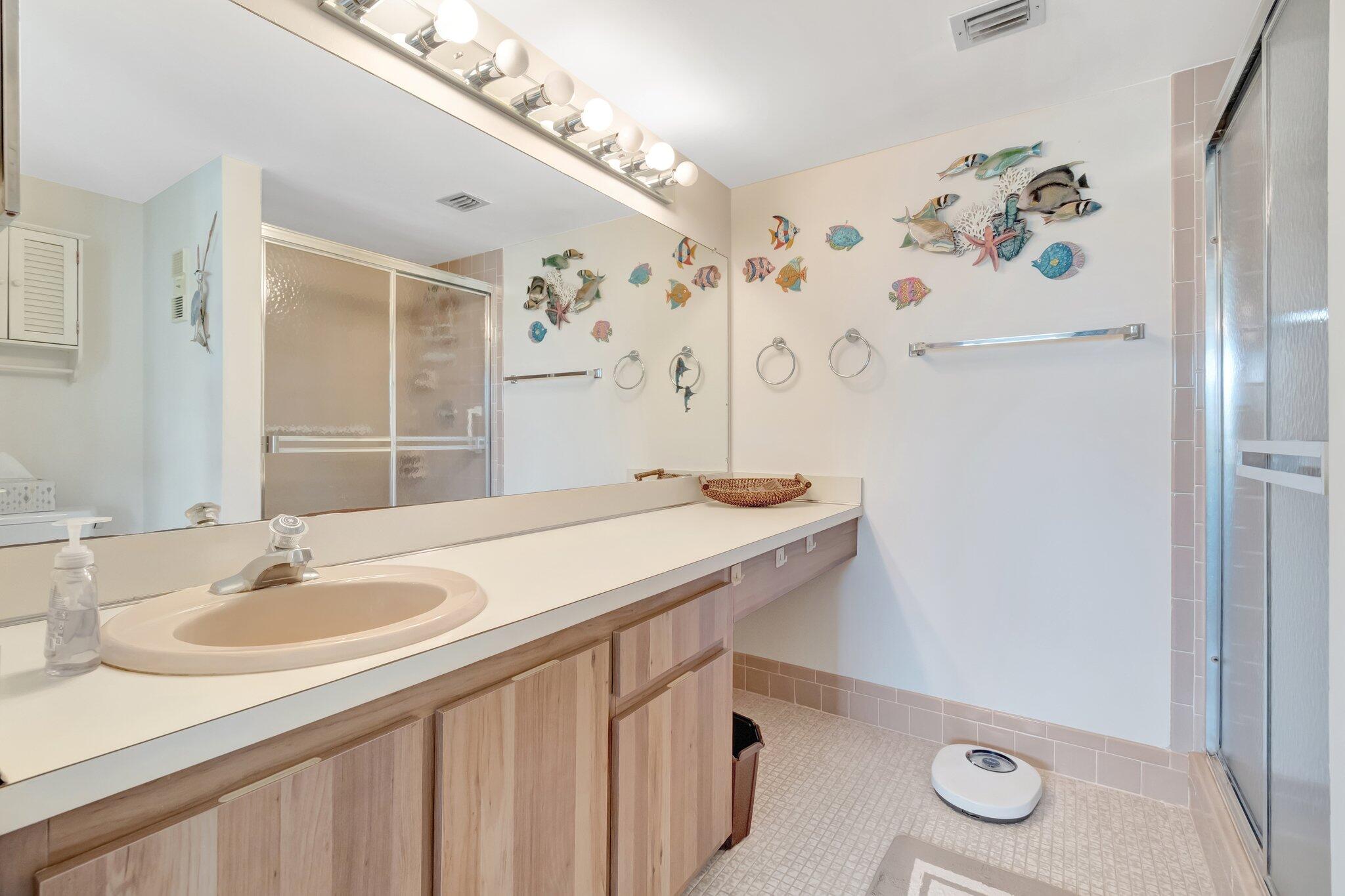 14425 Strathmore Lane, Unit 304 Delray Beach, FL 33446 - Photo 27 of 76 35-web-or-mls-DSC_1149