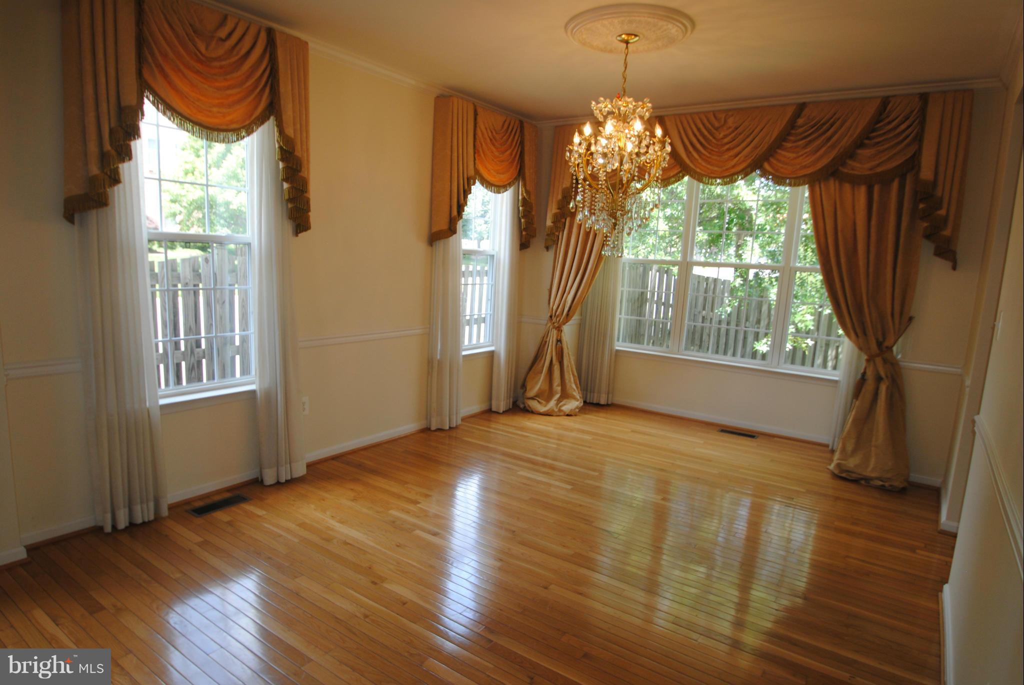 2049 Madrillon Road Vienna, VA 22182 - Photo 4 of 26 Dining Room