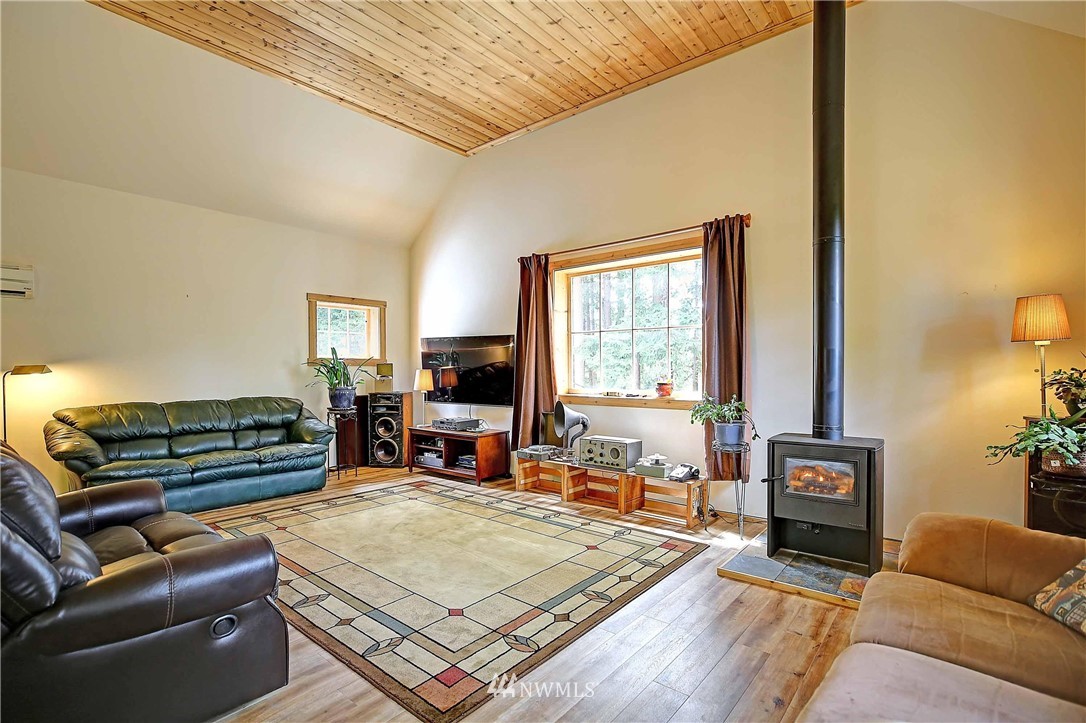 459 Russell Road Camano Island, WA 98282 - Photo 2 of 23 Gallery Image 2