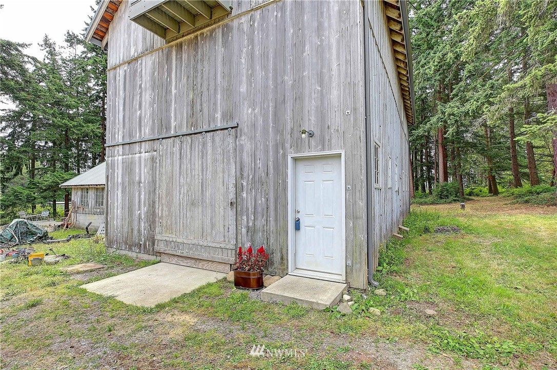 459 Russell Road Camano Island, WA 98282 - Photo 14 of 23 Gallery Image 14