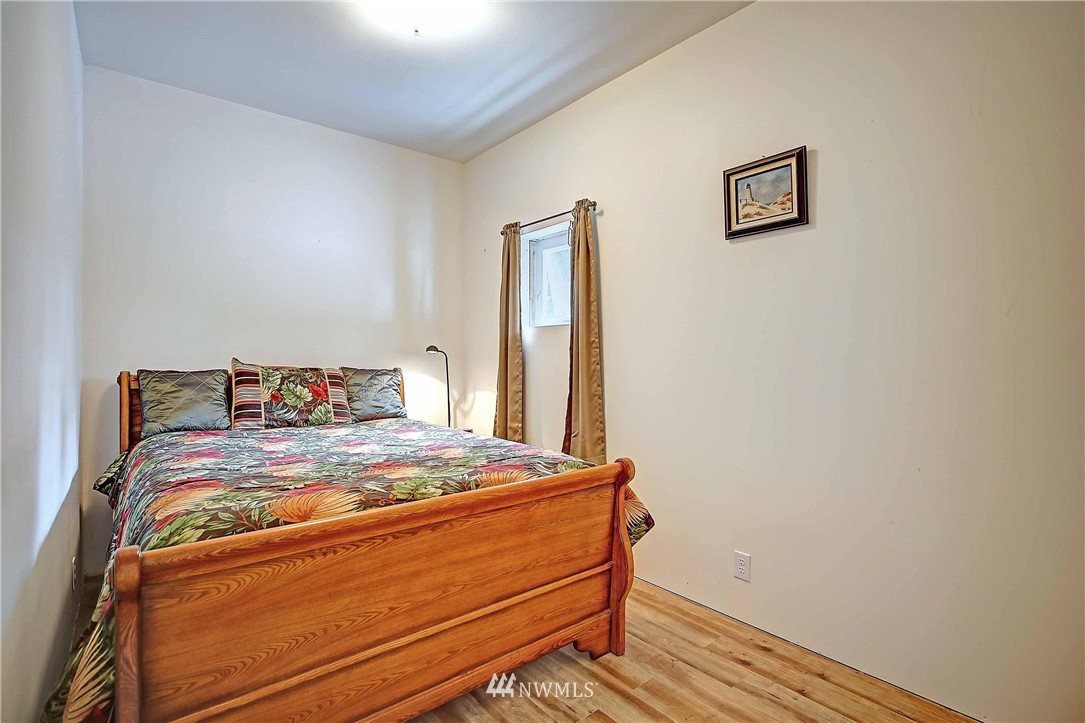 459 Russell Road Camano Island, WA 98282 - Photo 9 of 23 Gallery Image 9