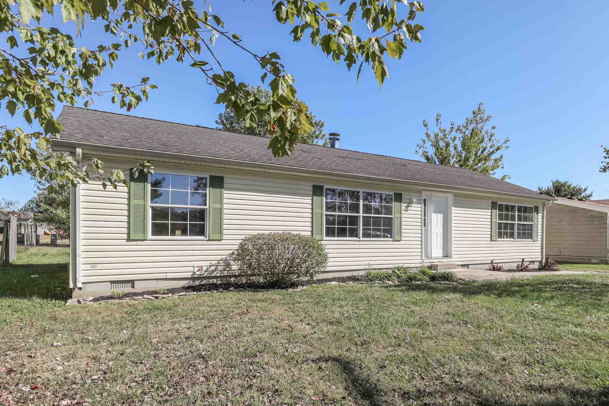 533 Rabbitsville Road Mitchell, IN 47446 - Photo 2 of 26