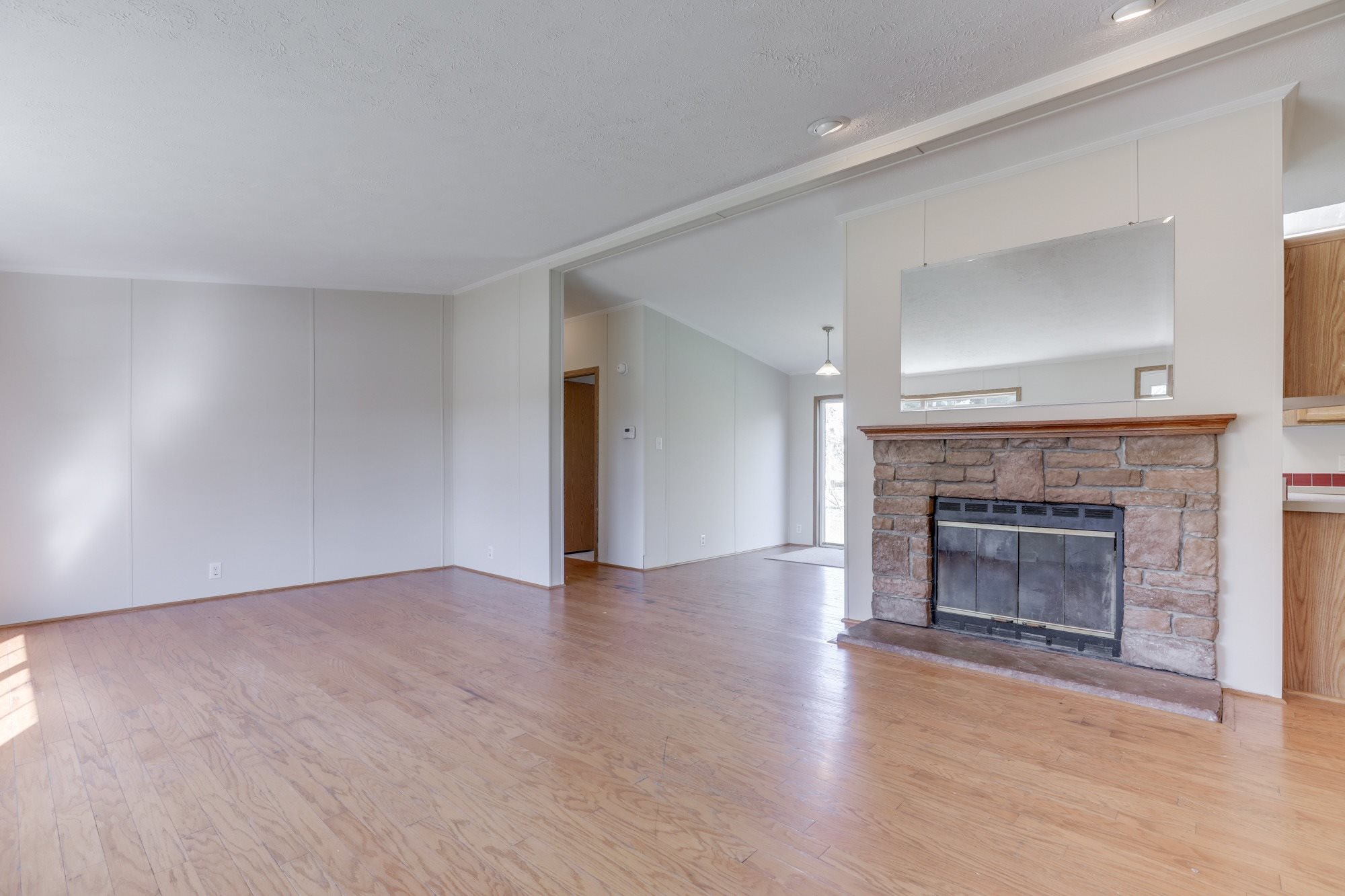 533 Rabbitsville Road Mitchell, IN 47446 - Photo 5 of 26