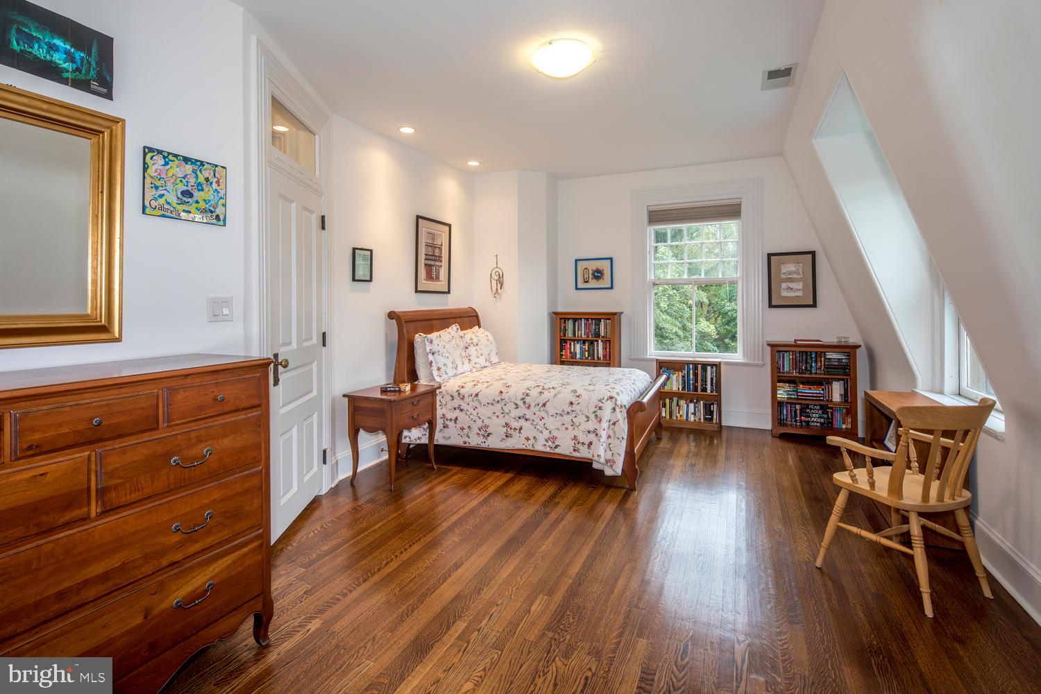 323 Fishers Road Bryn Mawr, PA 19010 - Photo 16 of 28 Gallery Image 16