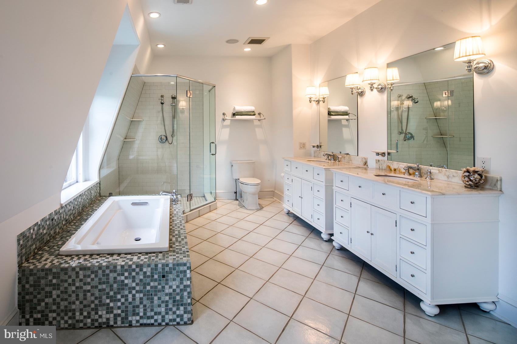 323 Fishers Road Bryn Mawr, PA 19010 - Photo 17 of 28 Gallery Image 17