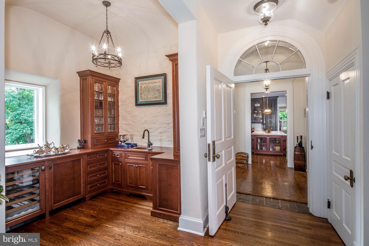 323 Fishers Road Bryn Mawr, PA 19010 - Photo 6 of 28 Gallery Image 6
