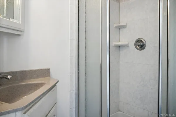$13,000 | 846 Dune Road, Westhampton Beach, NY 11978