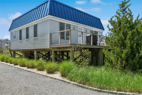 $13,000 | 846 Dune Road, Westhampton Beach, NY 11978