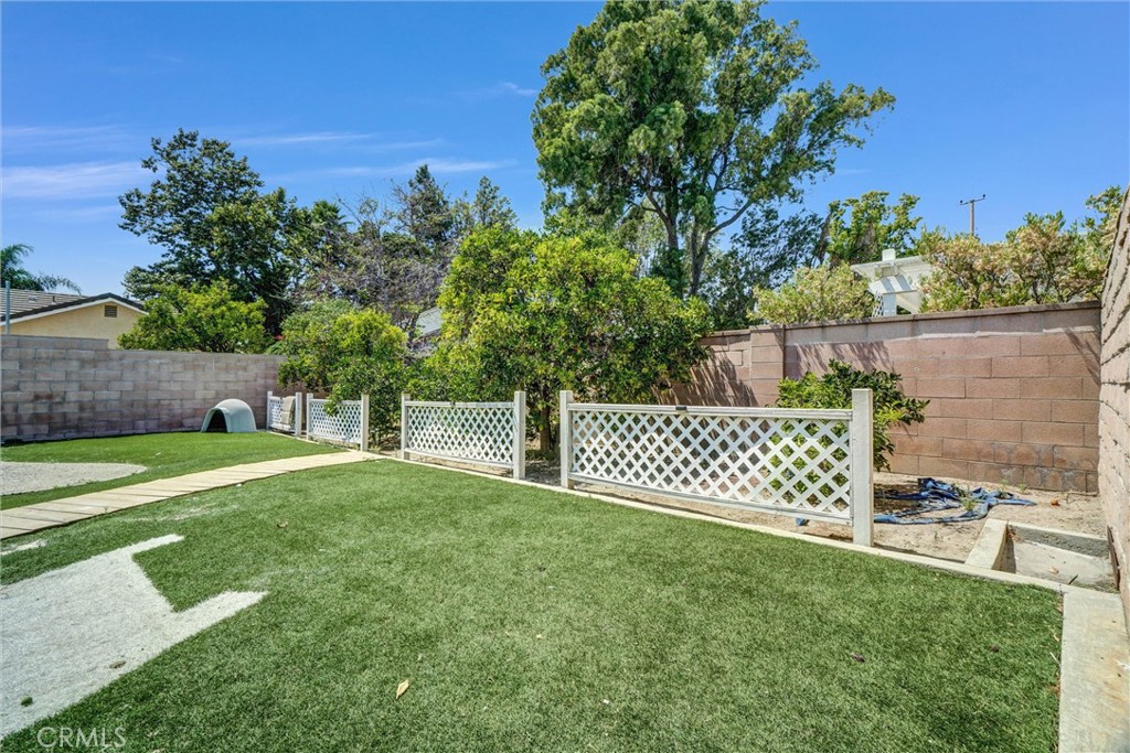 994 North Cleveland Street Orange, CA 92867 - Photo 38 of 53 a view of a yard and a fence