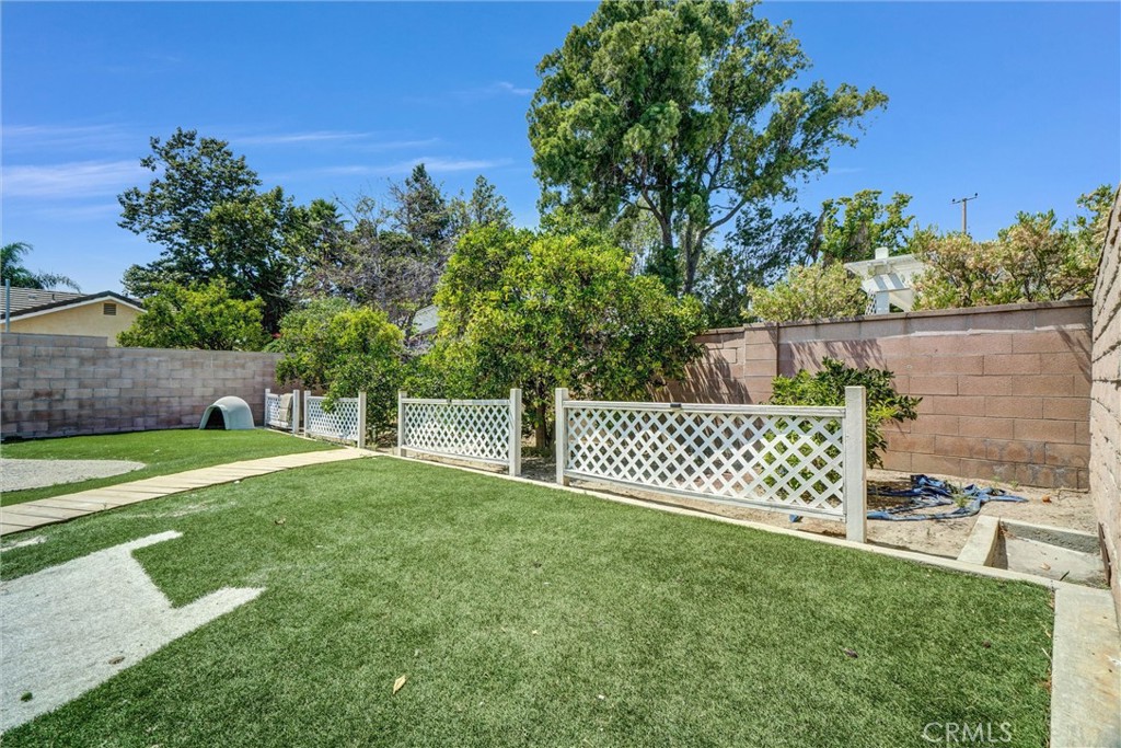 994 North Cleveland Street Orange, CA 92867 - Photo 38 of 53 a view of a yard and a fence